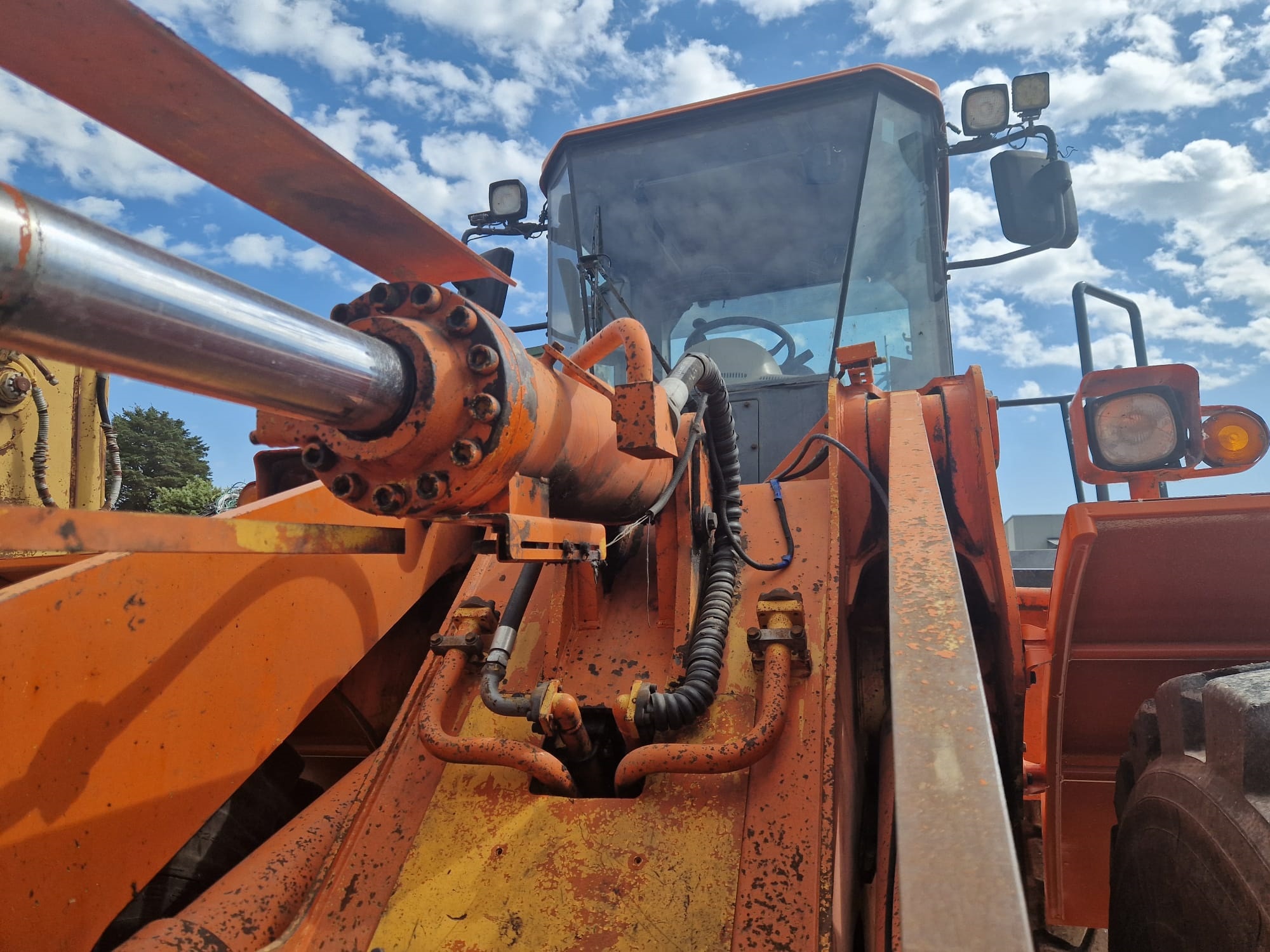 Pala Gommata Hyundai  HL 770 XTD – 7A anno 2009 ore lavorate 9800