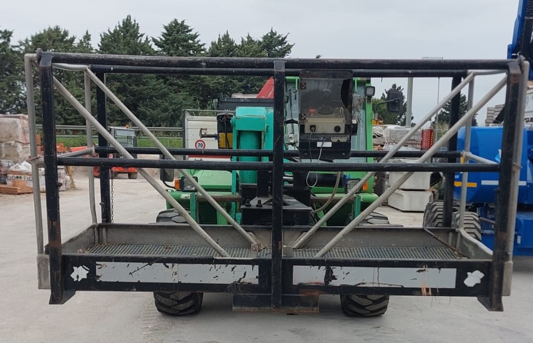 Merlo 30.13 fisso anno 1997 ore 7600